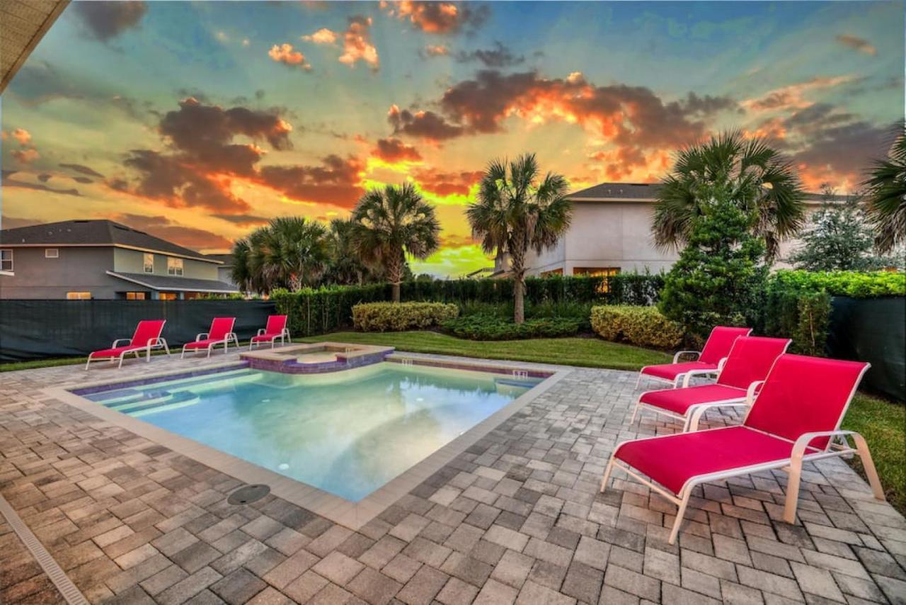 Spacious 8 Bdr Family With Arcades And Free Pool Heat Casa de férias Orlando